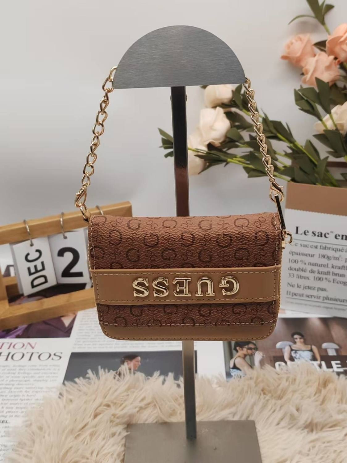 AG41256 SIZE:12*10CM gallery