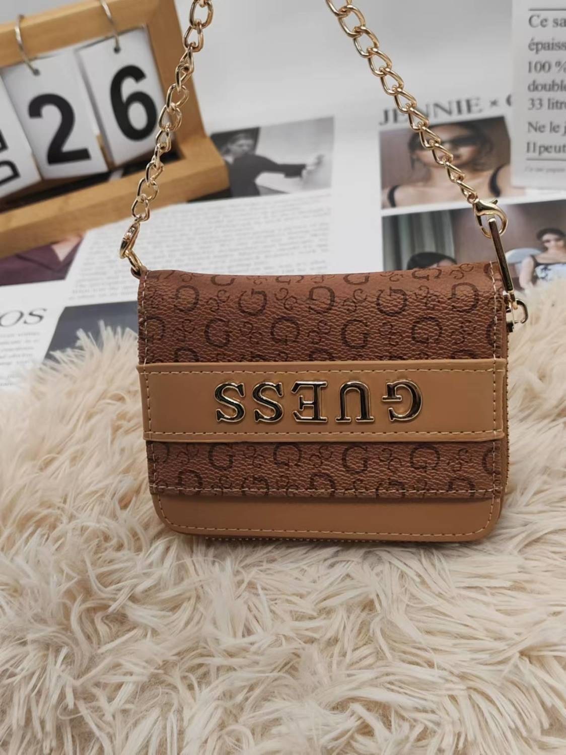 AG41256 SIZE:12*10CM gallery