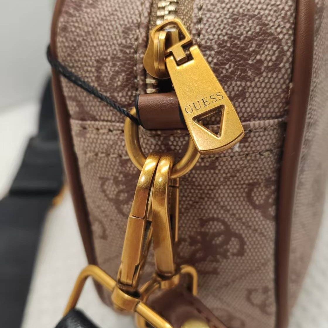 AG68950  SIZE:22*7*14.5CM gallery