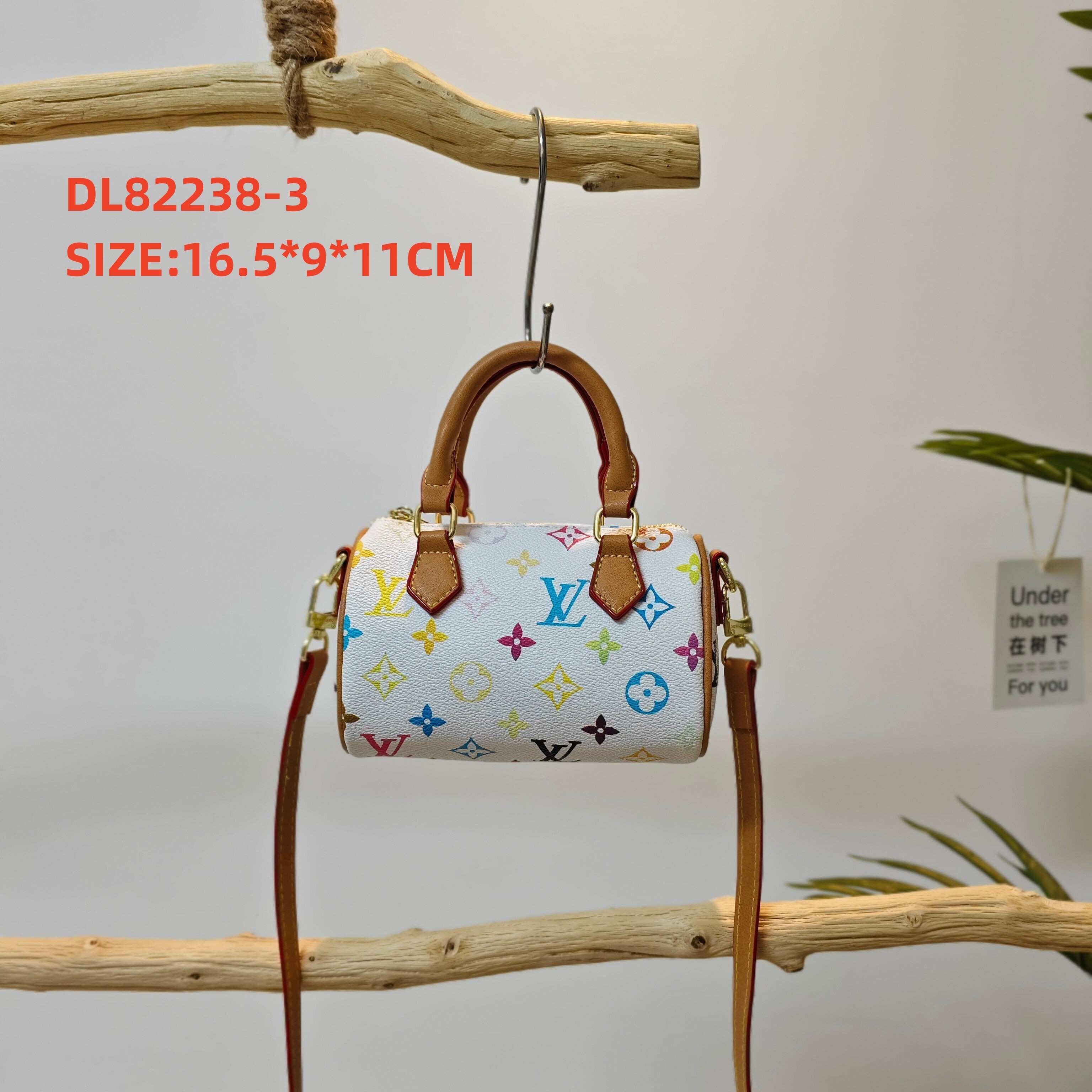 DL82238#SIZE:16.5*9*11CM gallery