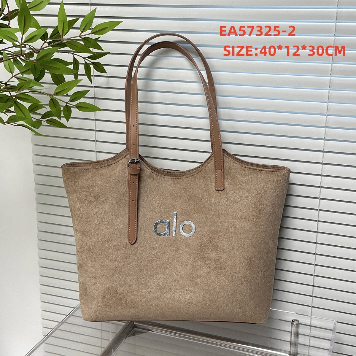 EA57325  SIZE:40*12*30CM gallery