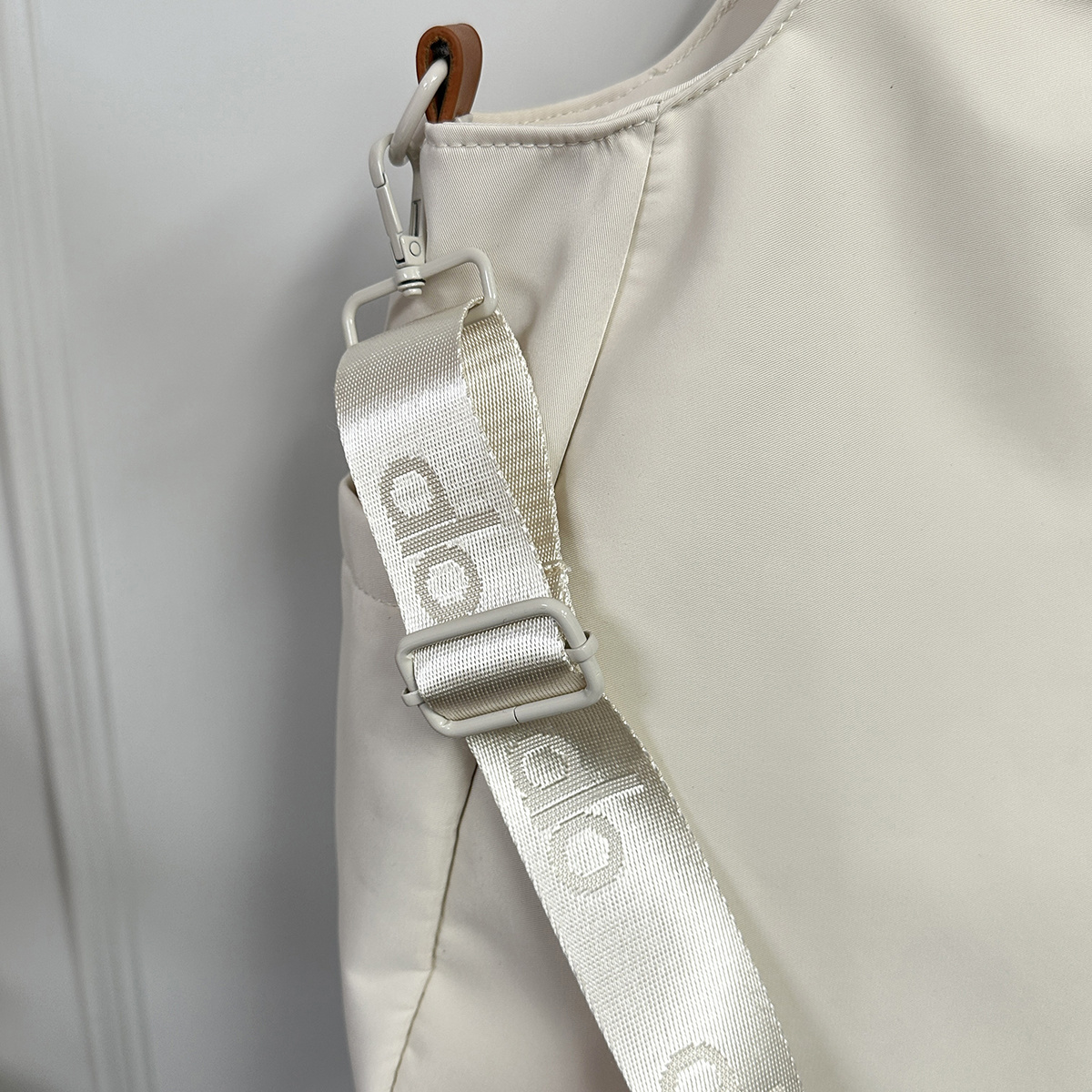 EA63405  SIZE:43*17*35CM gallery