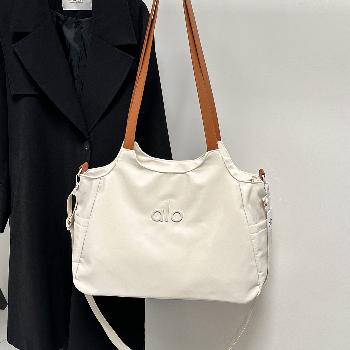 EA63405  SIZE:43*17*35CM gallery