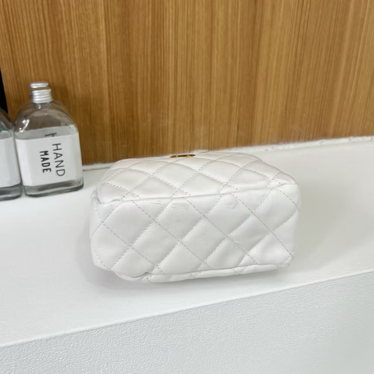 EC00133  SIZE:18*13*8CM gallery