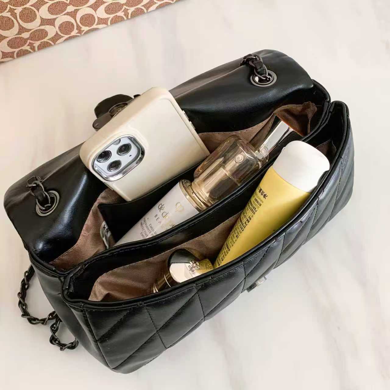 EC11845  SIZE:27*15*9CM gallery