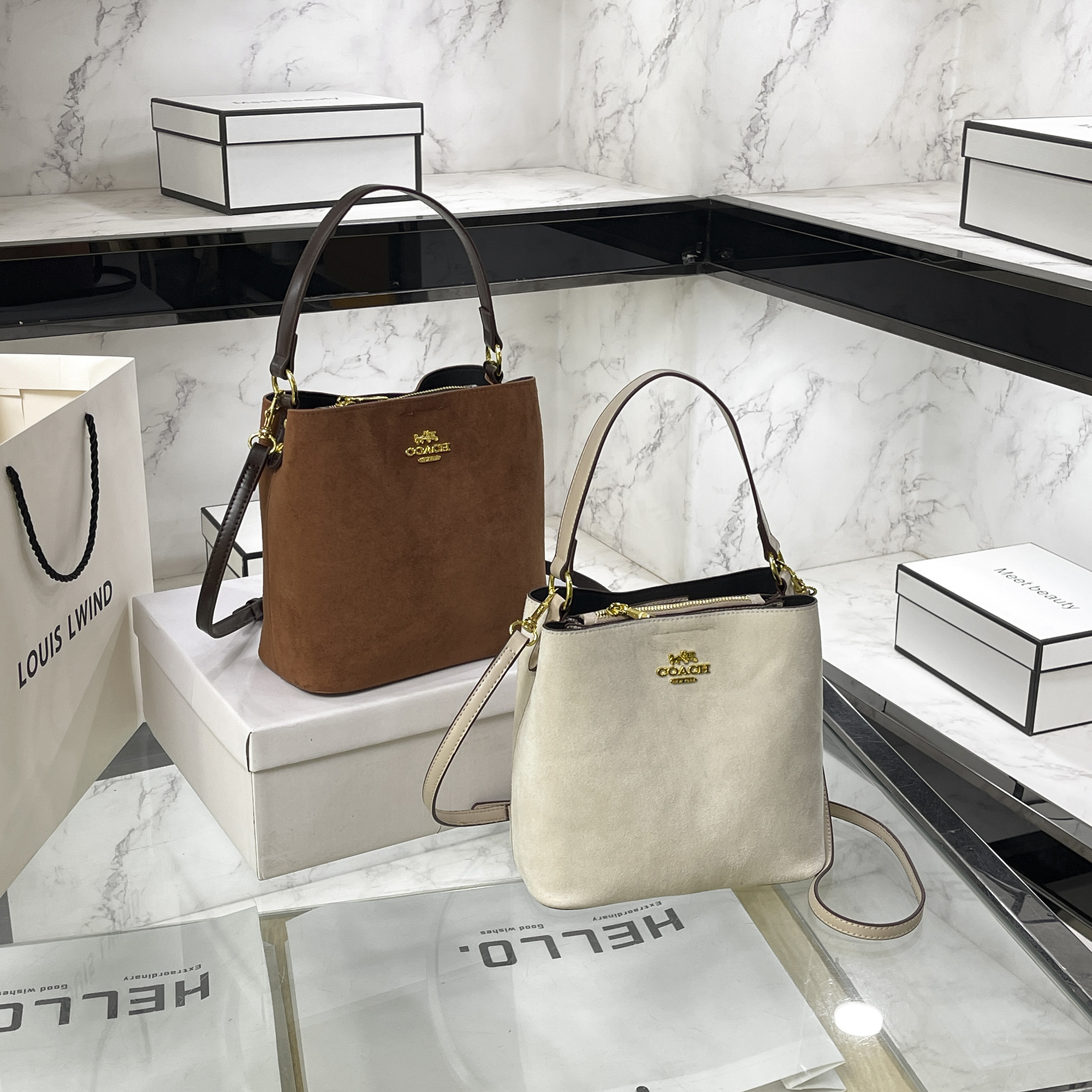 EC20638  SIZE:22*12*21CM gallery