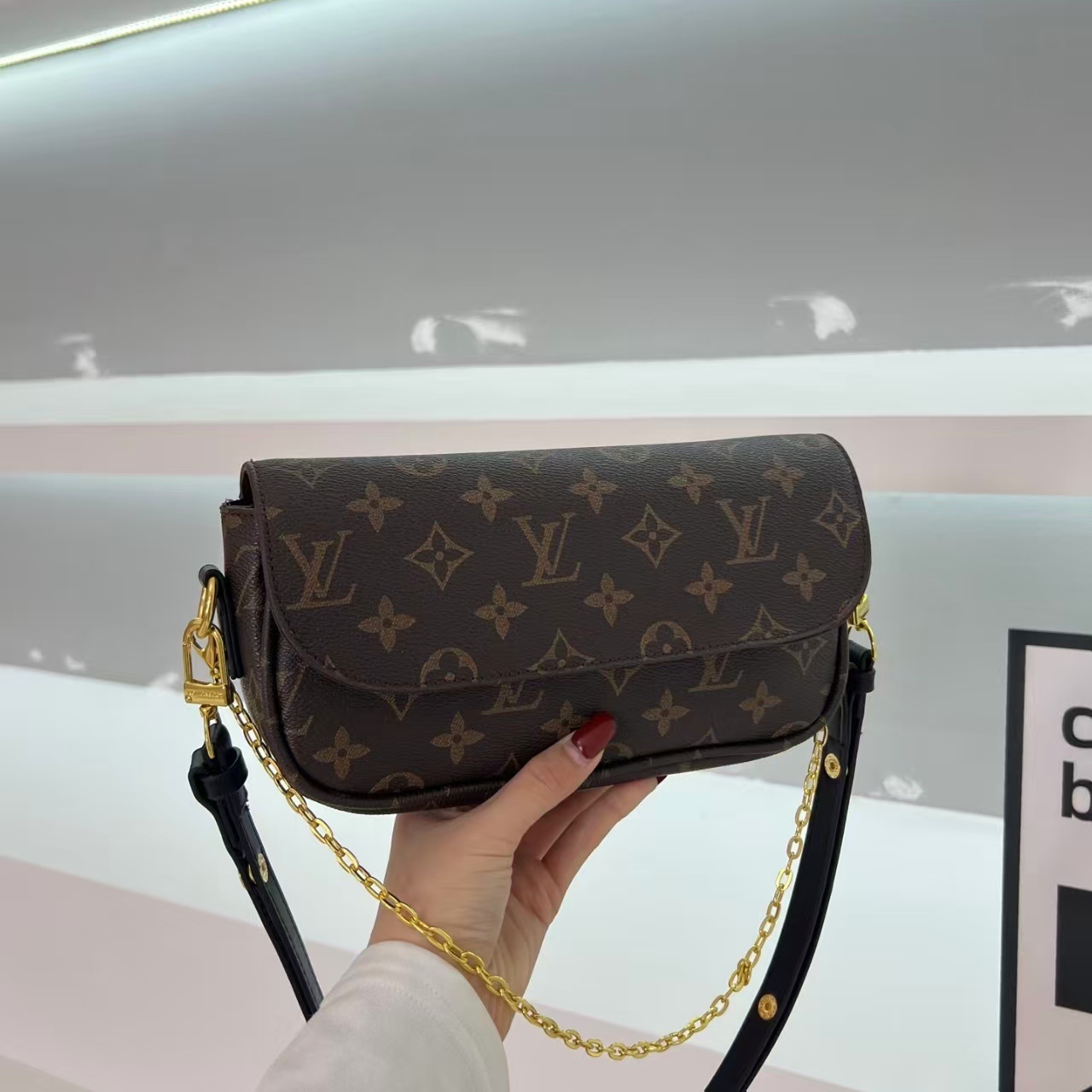 EL1501#  SIZE:25*13*6CM gallery