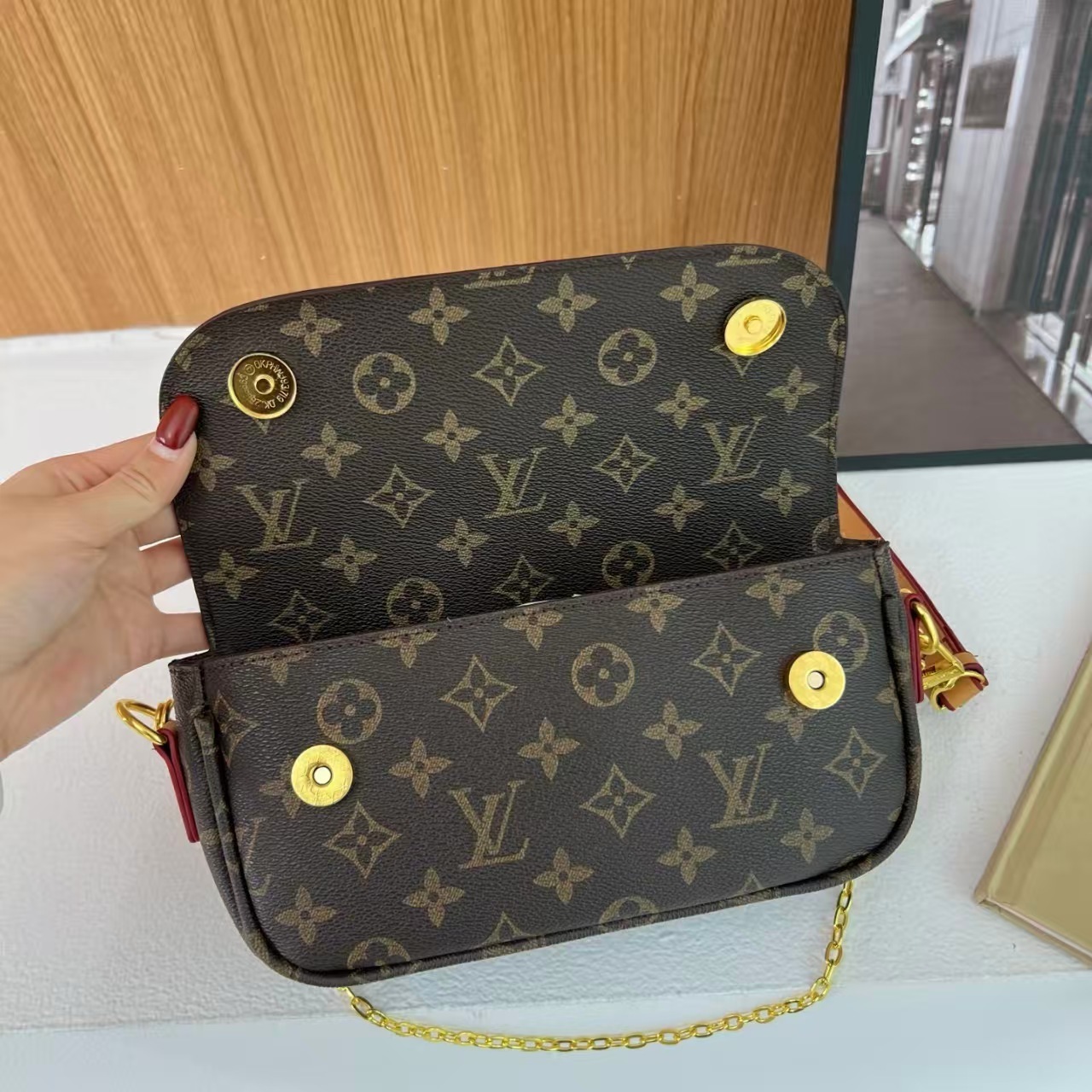 EL1501#  SIZE:25*13*6CM gallery