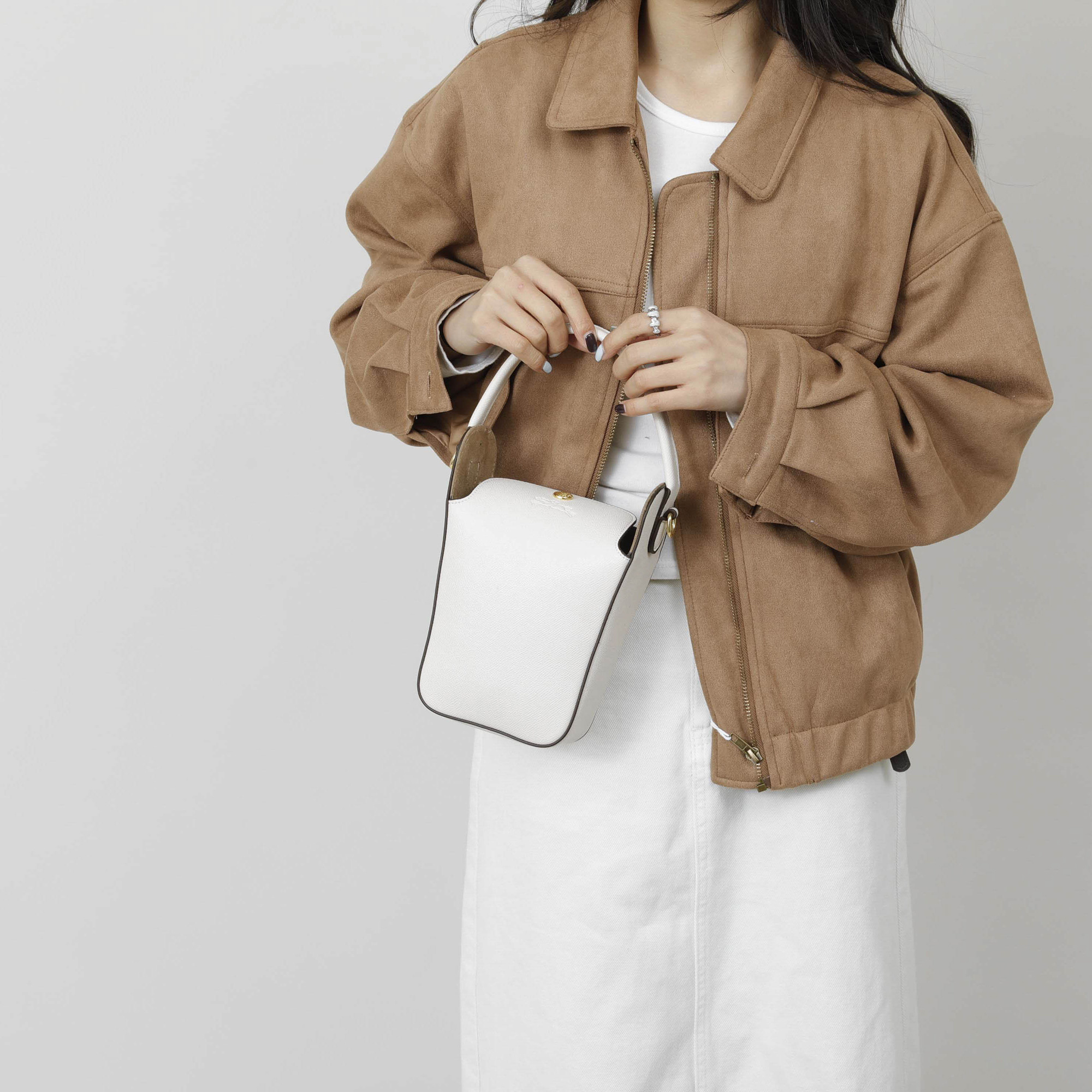 EL23530 SIZE:18*6*13CM gallery