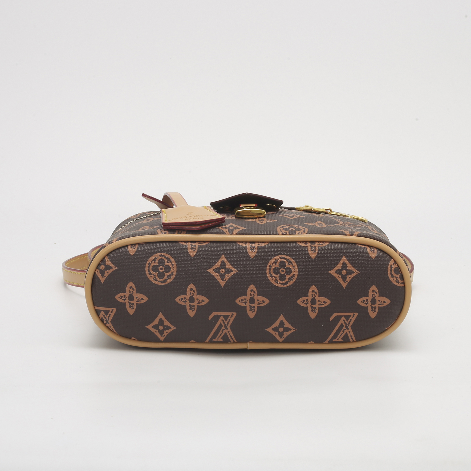 EL24136  SIZE:20*7*13CM gallery