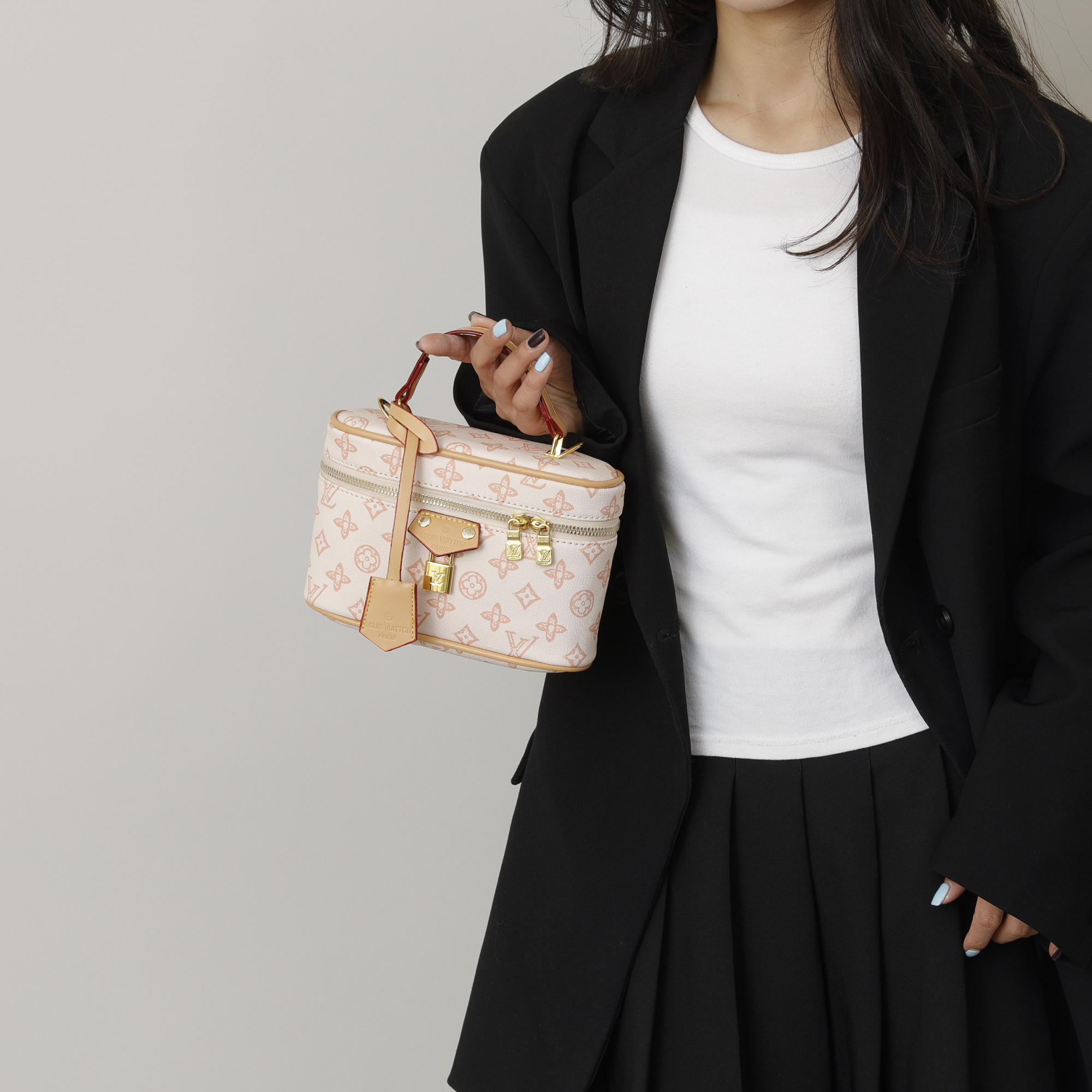 EL24136  SIZE:20*7*13CM gallery