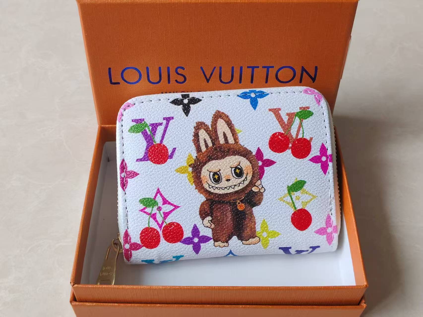 EL35820  SIZE:12*10*2.5CM gallery