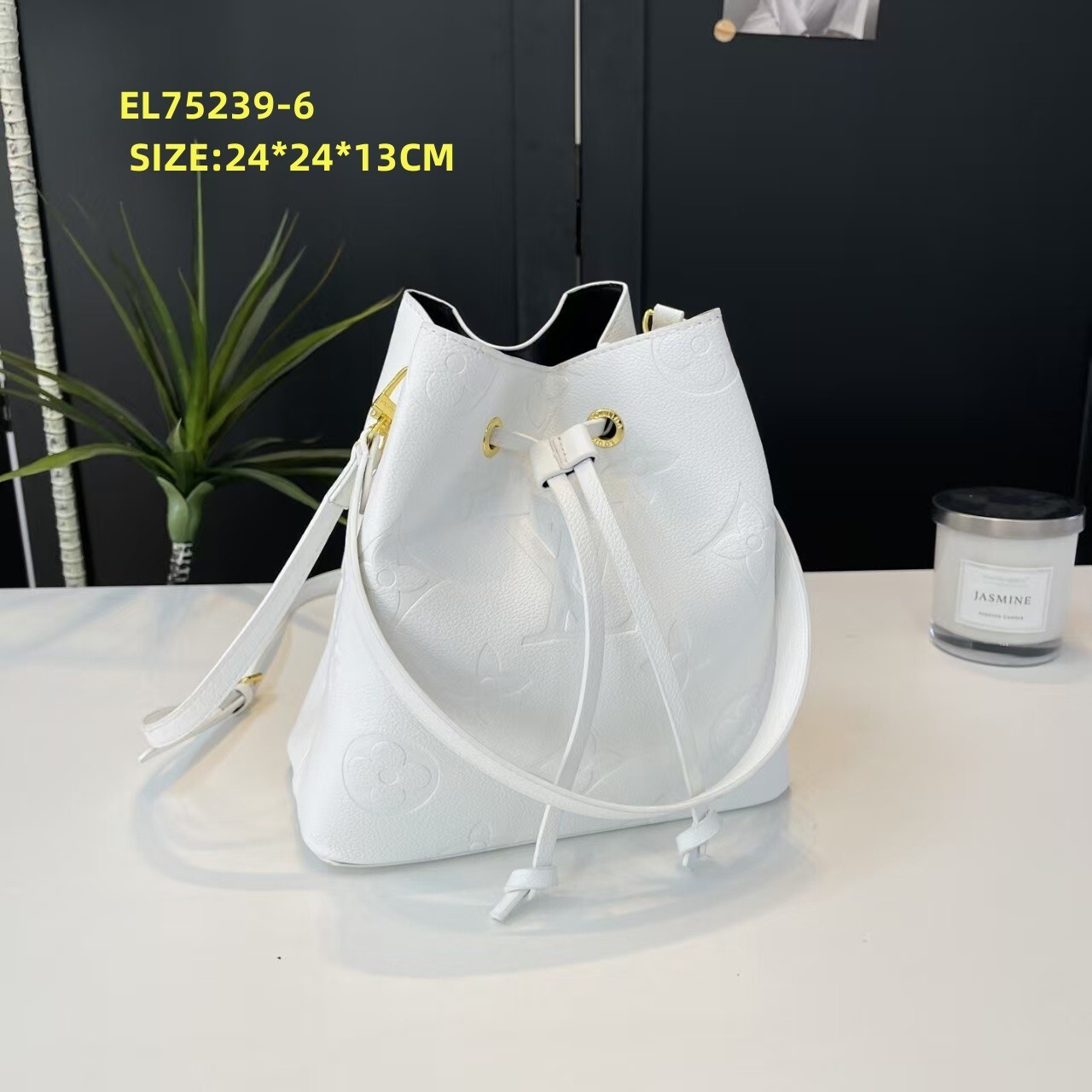 EL75239  SIZE:24*24*13CM gallery