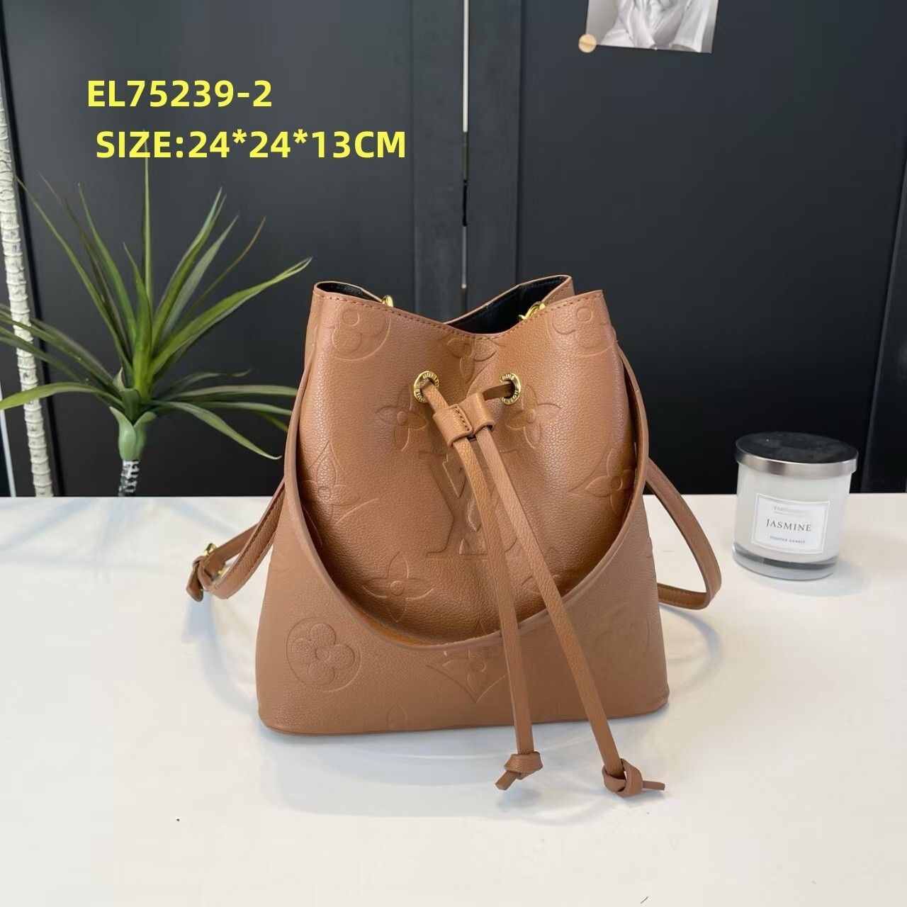 EL75239  SIZE:24*24*13CM gallery