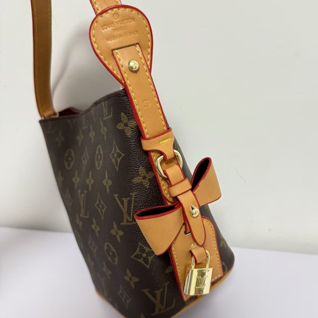 EL8769#SIZE:23*19*11.5CM gallery