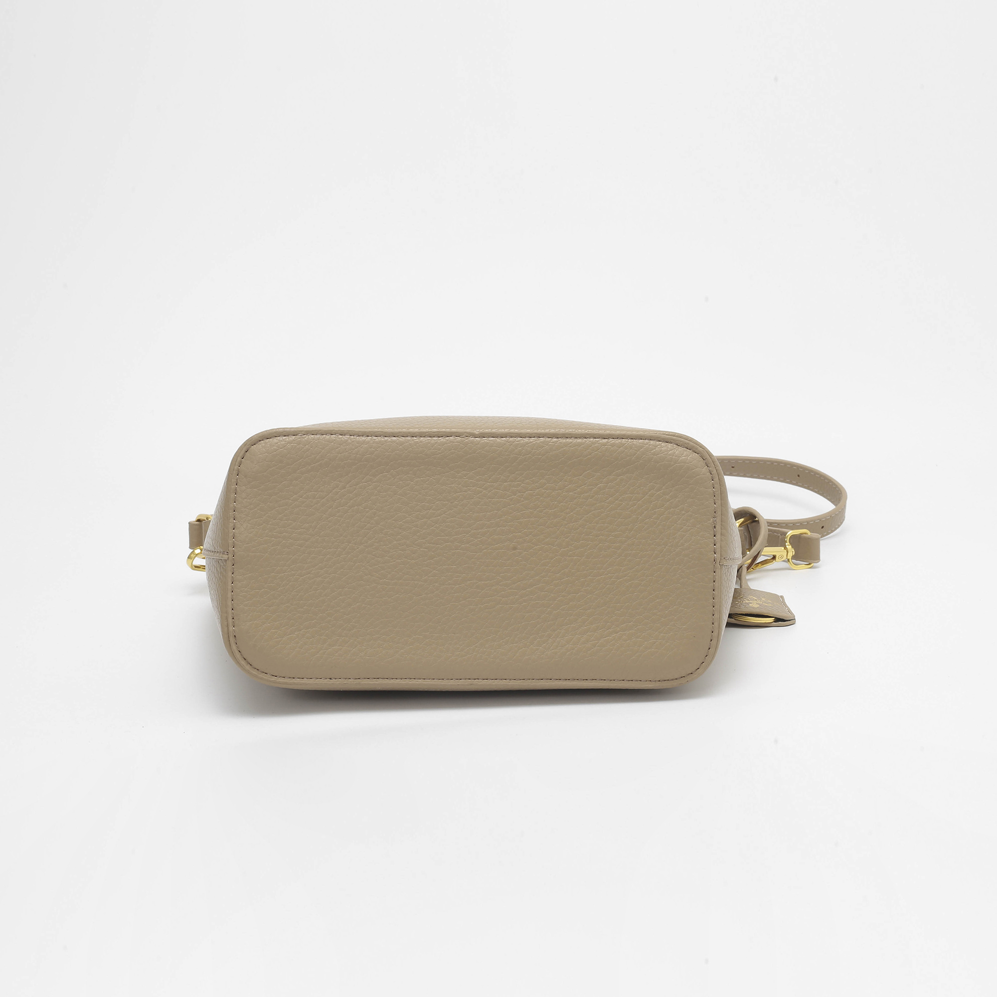 EP22840  SIZE:21*11*25CM gallery