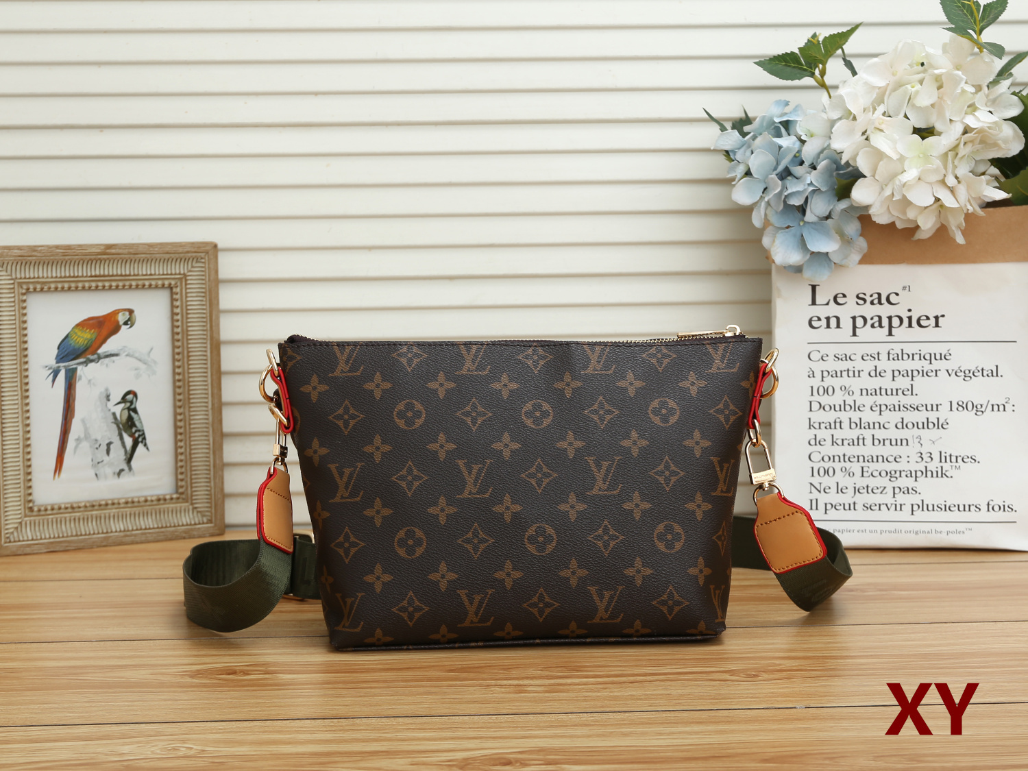 KL71555  SIZE:32*20*8CM gallery