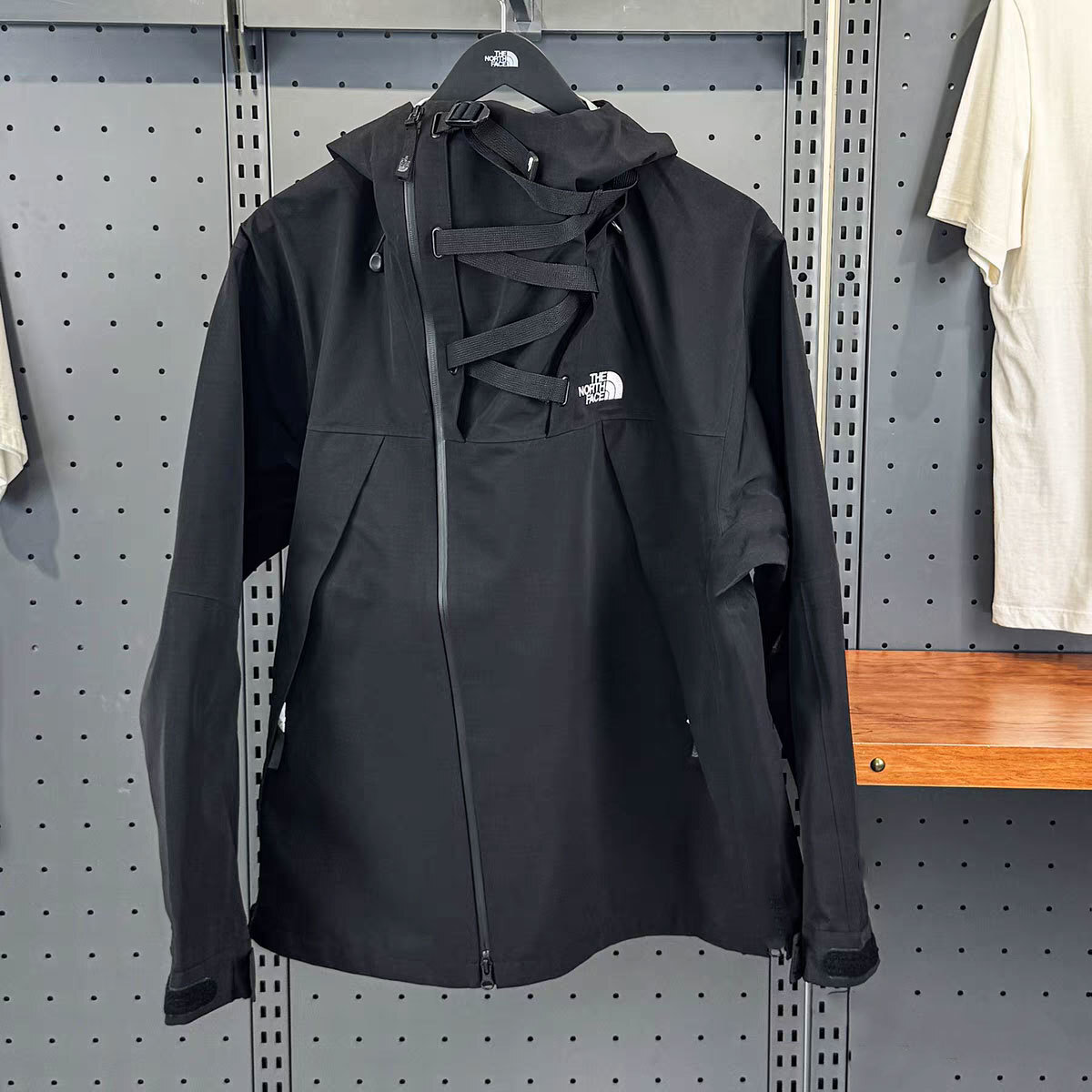 LT8DH8  SIZE:M--XXL gallery