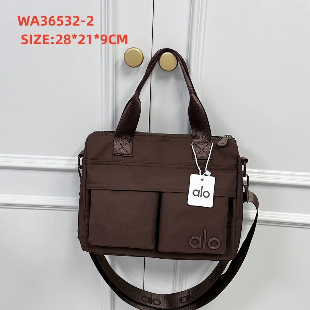 WA36532  SIZE:28*21*9CM gallery