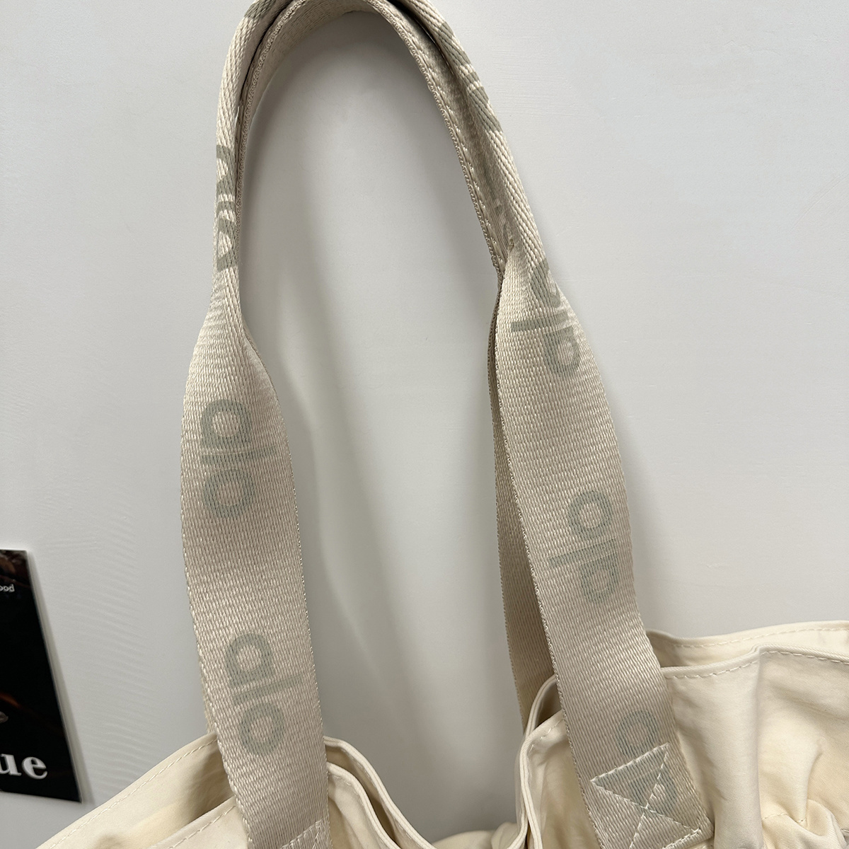 WA62425   SIZE:47*15*45CM gallery