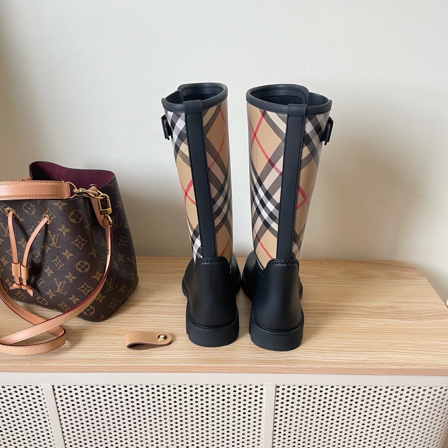 WB18573  SIZE:35--40 gallery