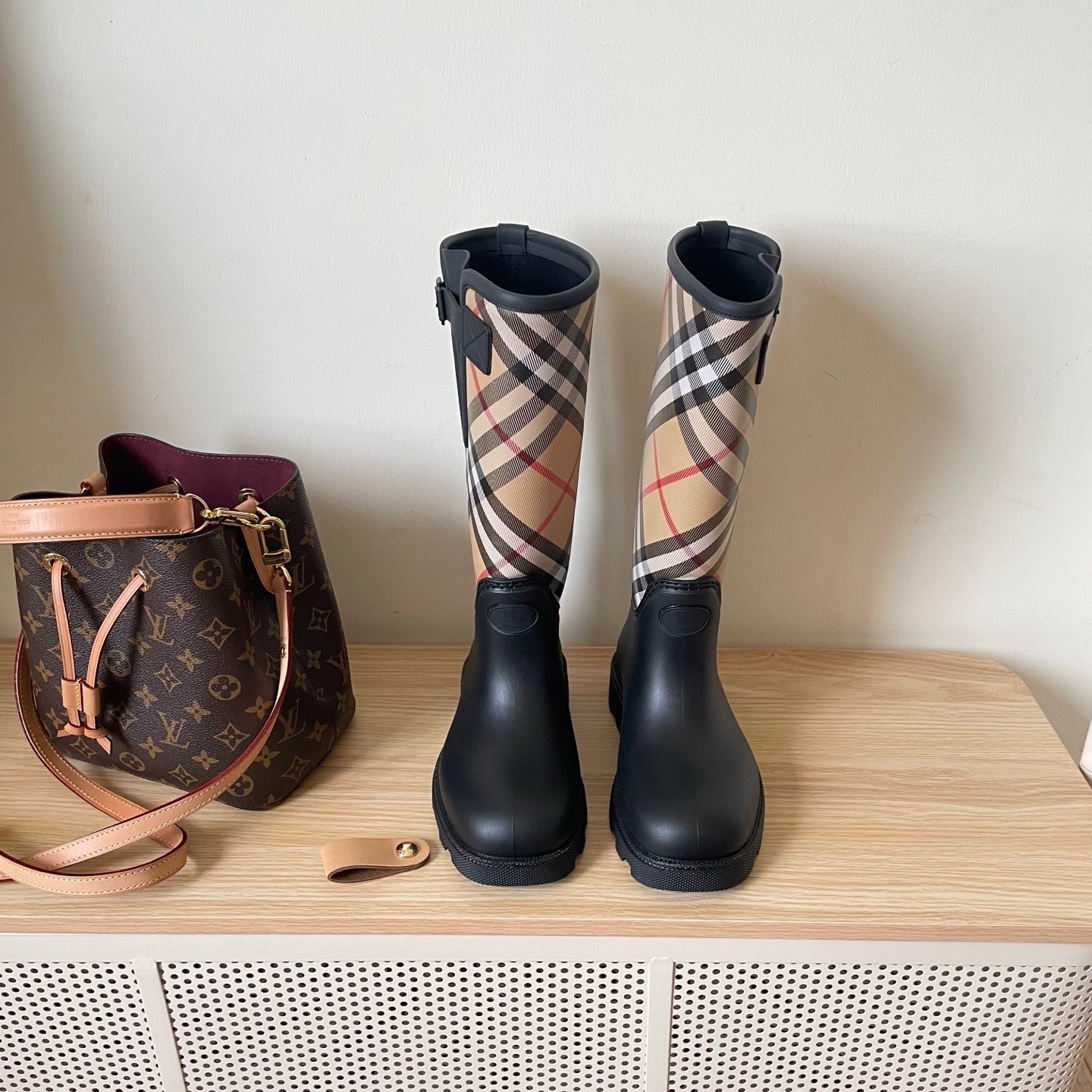 WB18573  SIZE:35--40 gallery