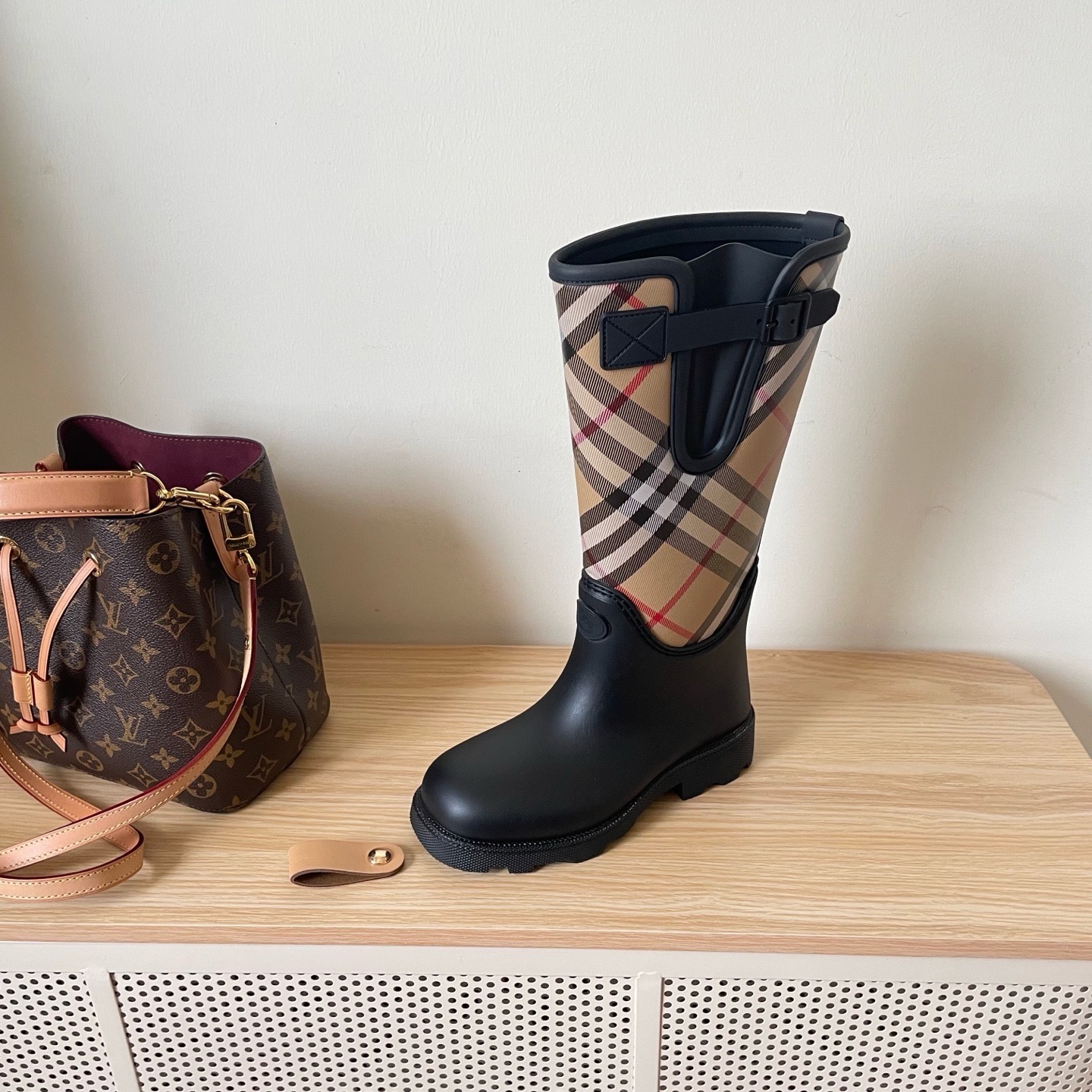 WB18573  SIZE:35--40 gallery