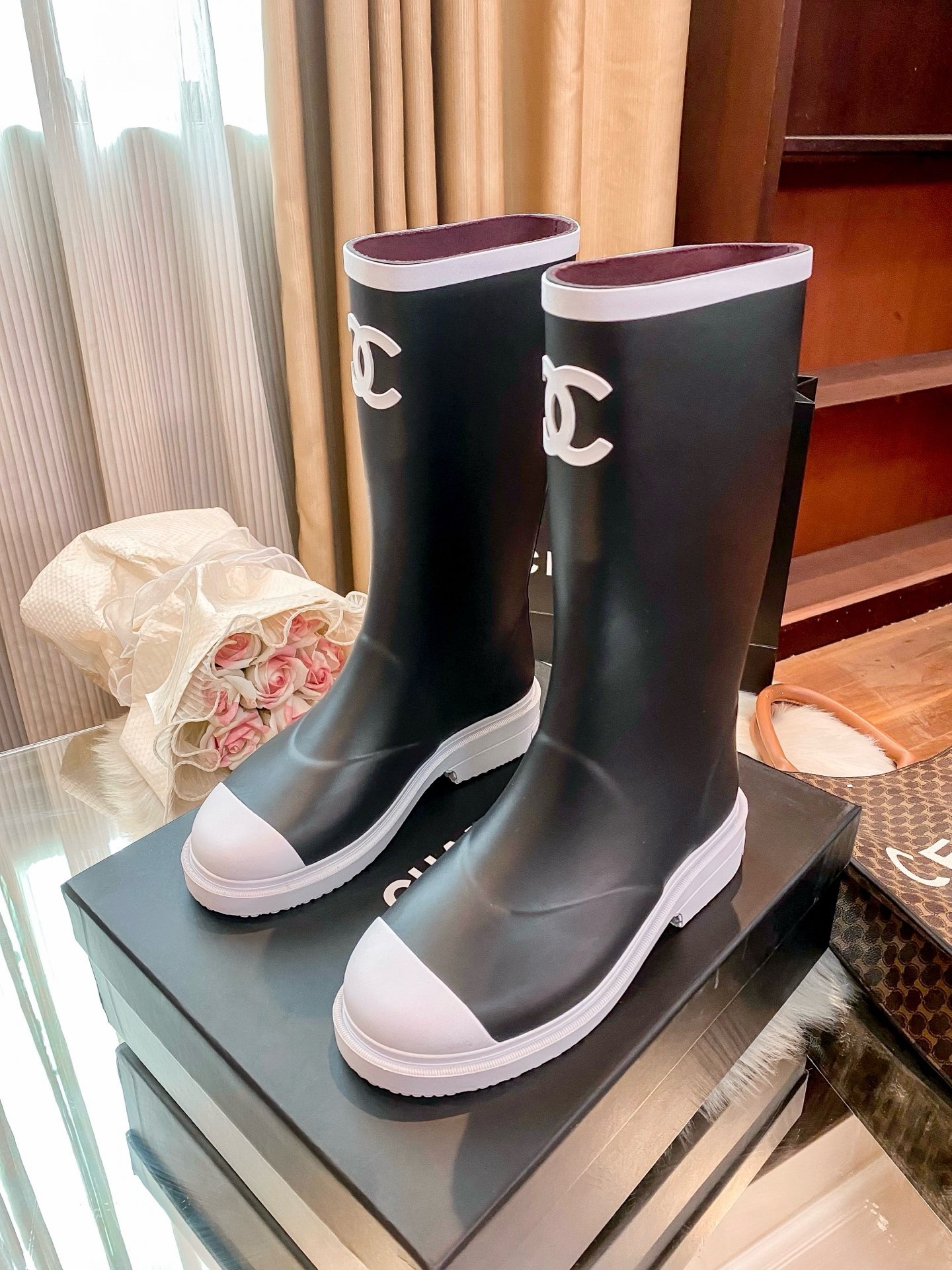 WC35807  SIZE:35-41 gallery