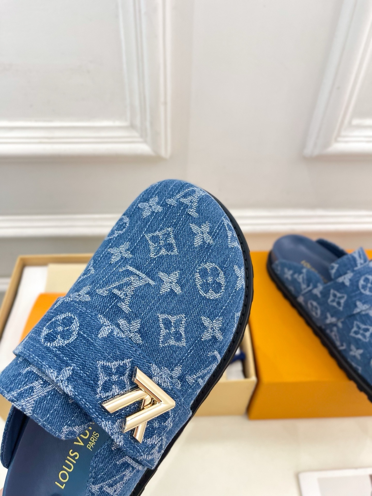 WL33542  SIZE:35--42 gallery