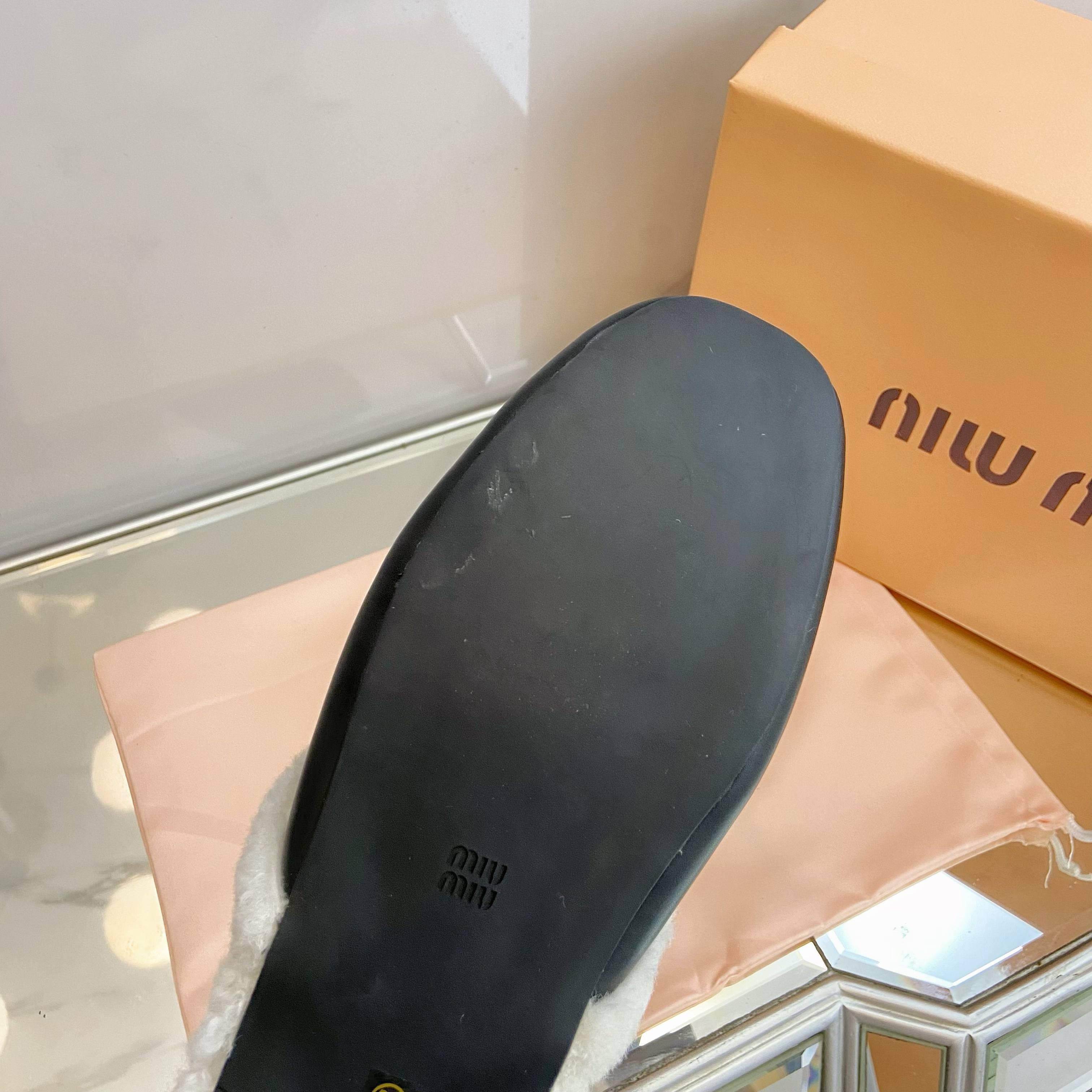 WM33728  SIZE:35--40 gallery