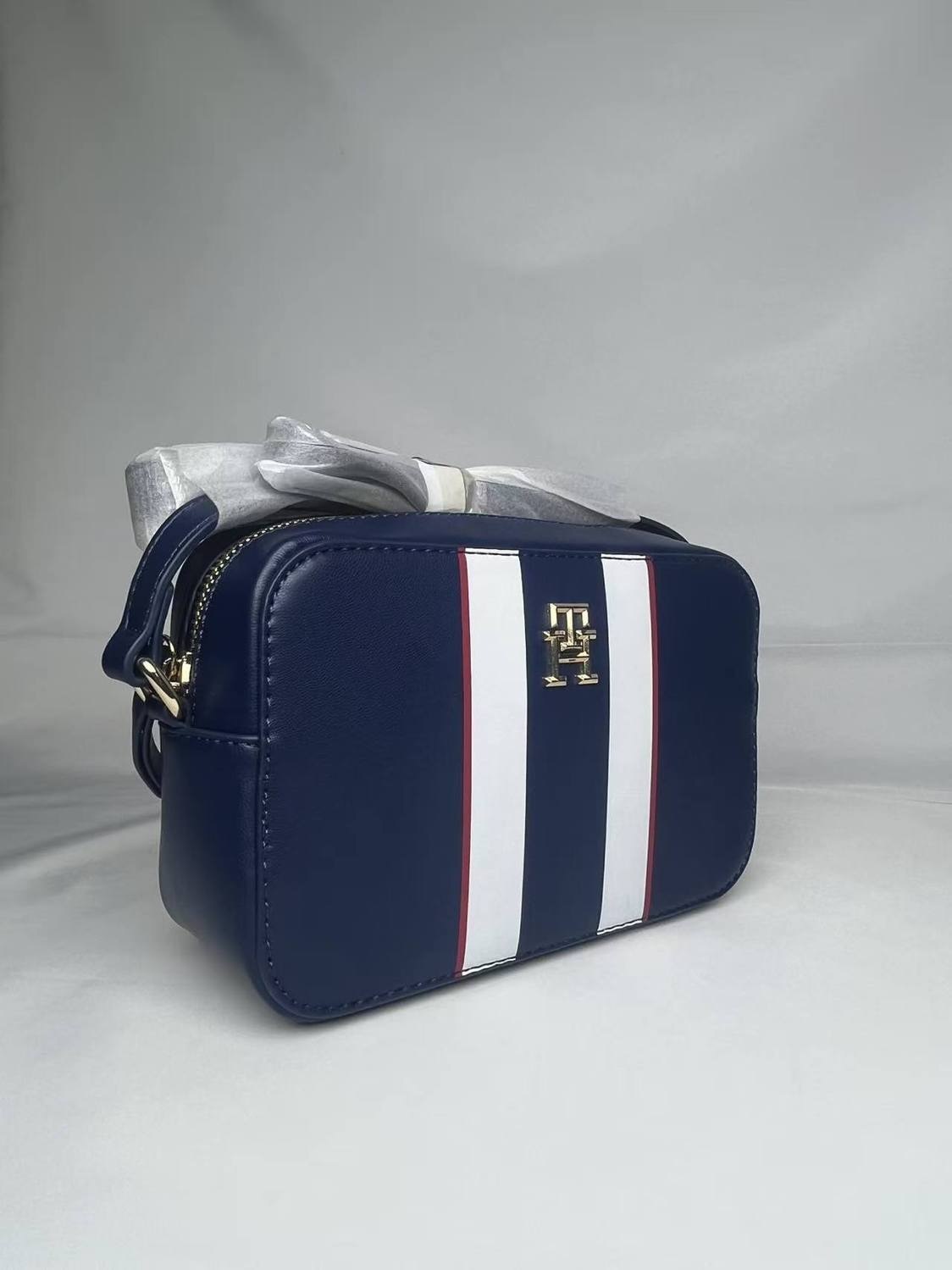 WT24720  SIZE:20*7*12.5CM gallery