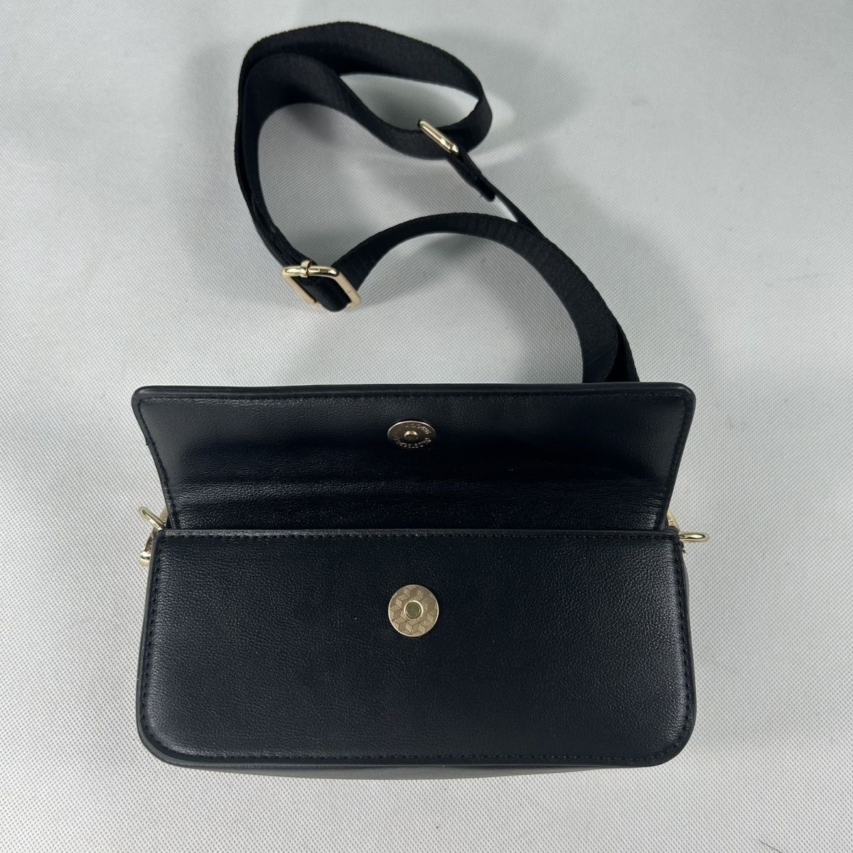 WT35870  SIZE:21.5*11*7.5CM gallery