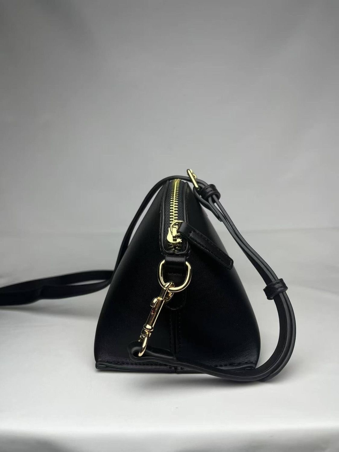 WT39215 SIZE:24*16*11.5CM gallery