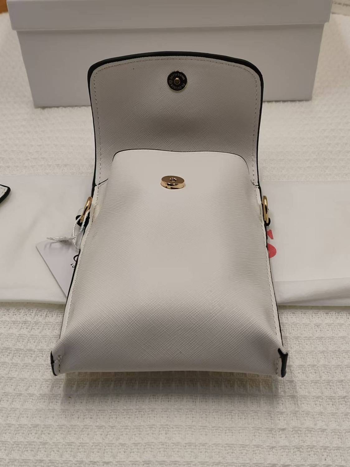 AG51752  SIZE:17.5*2.5*11CM gallery