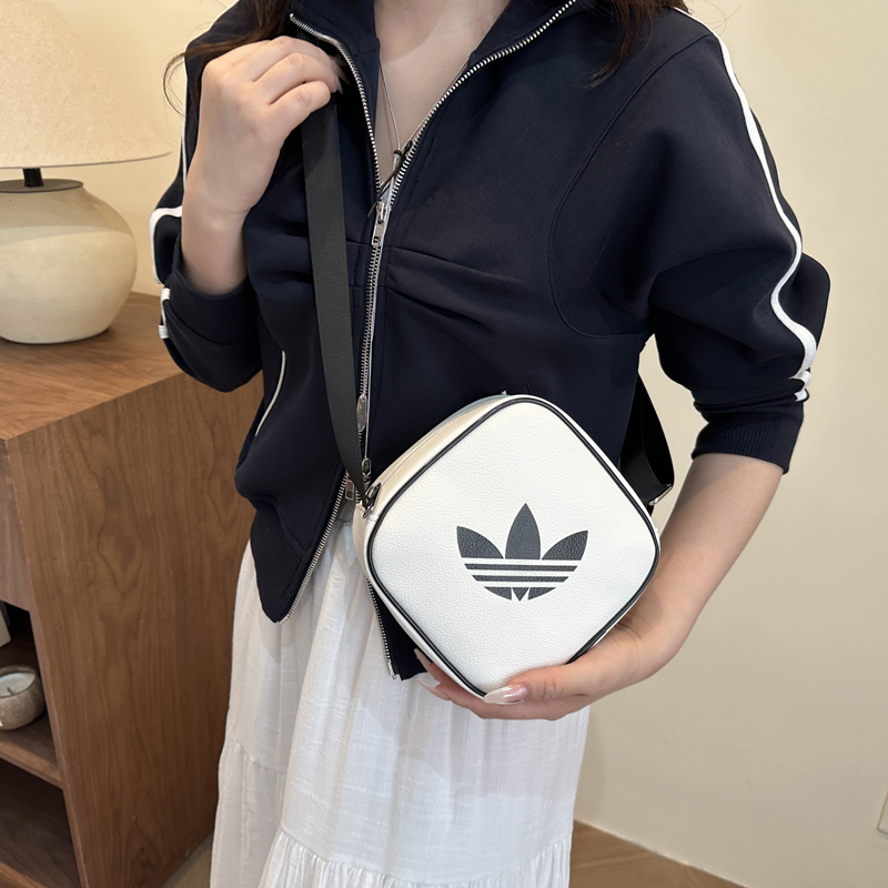 DA8959# SIZE:17.5*6*17.5CM  19 gallery