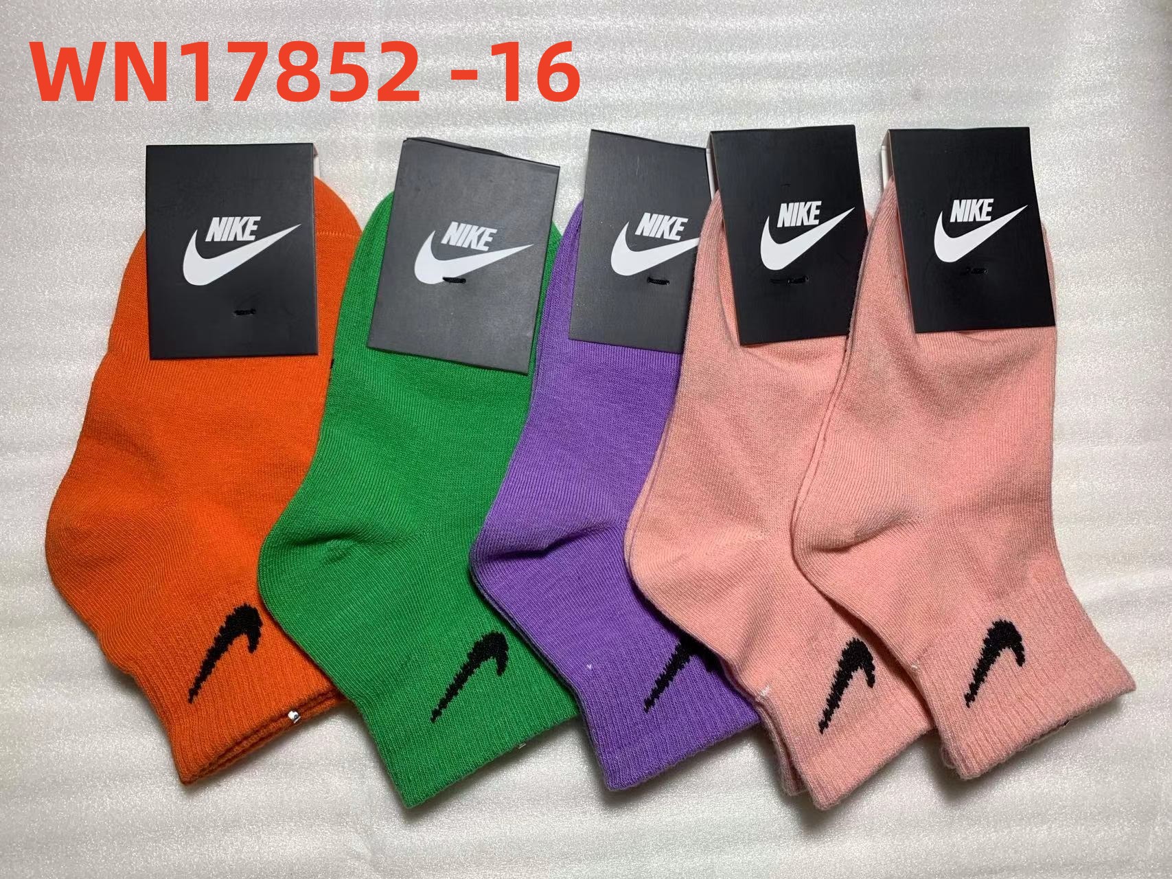 WN17852 KID SIZE:18-24 25--30 31--36   ADULT SIZE 38--44 gallery