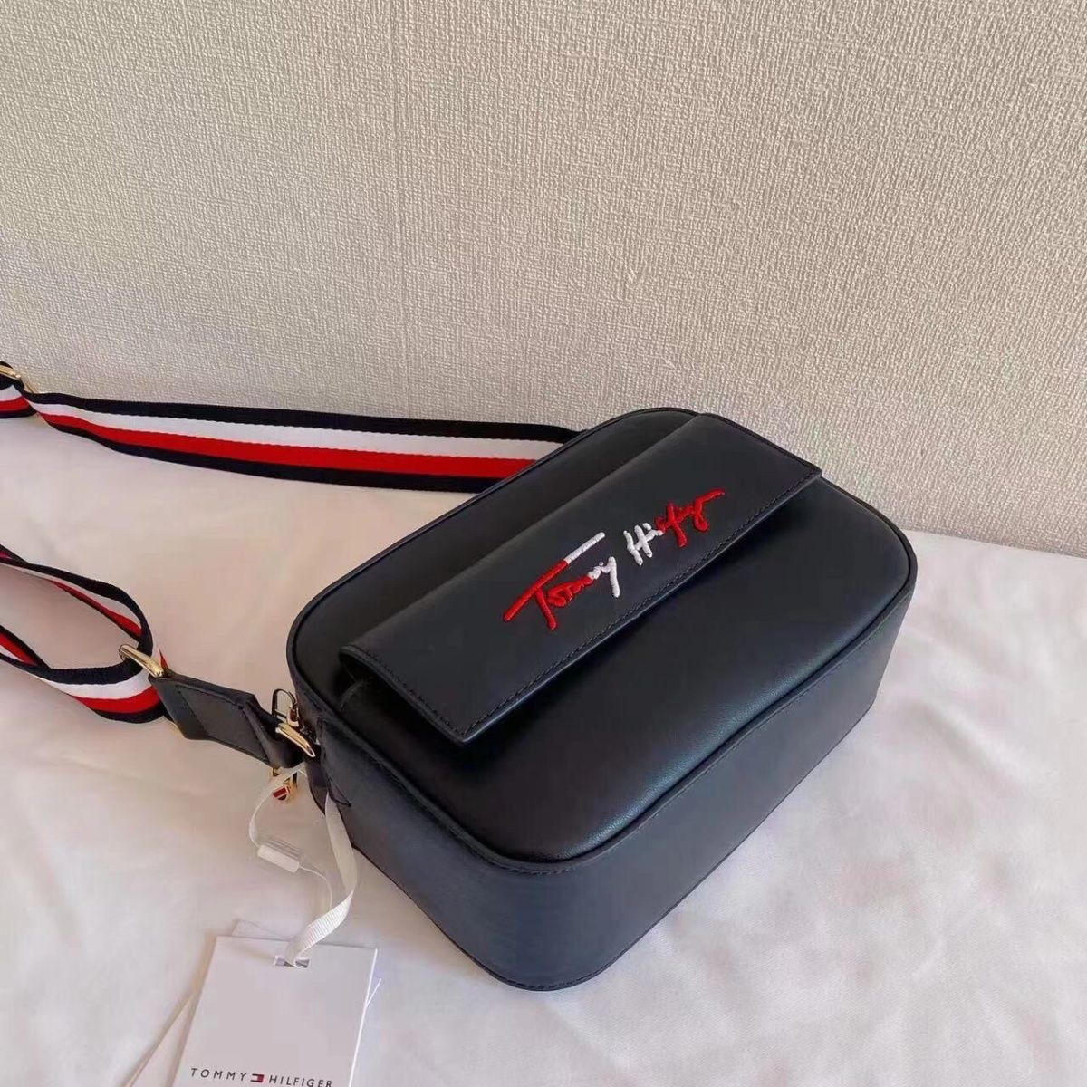 WT18630 SIZE:22.5*7*15 CM gallery