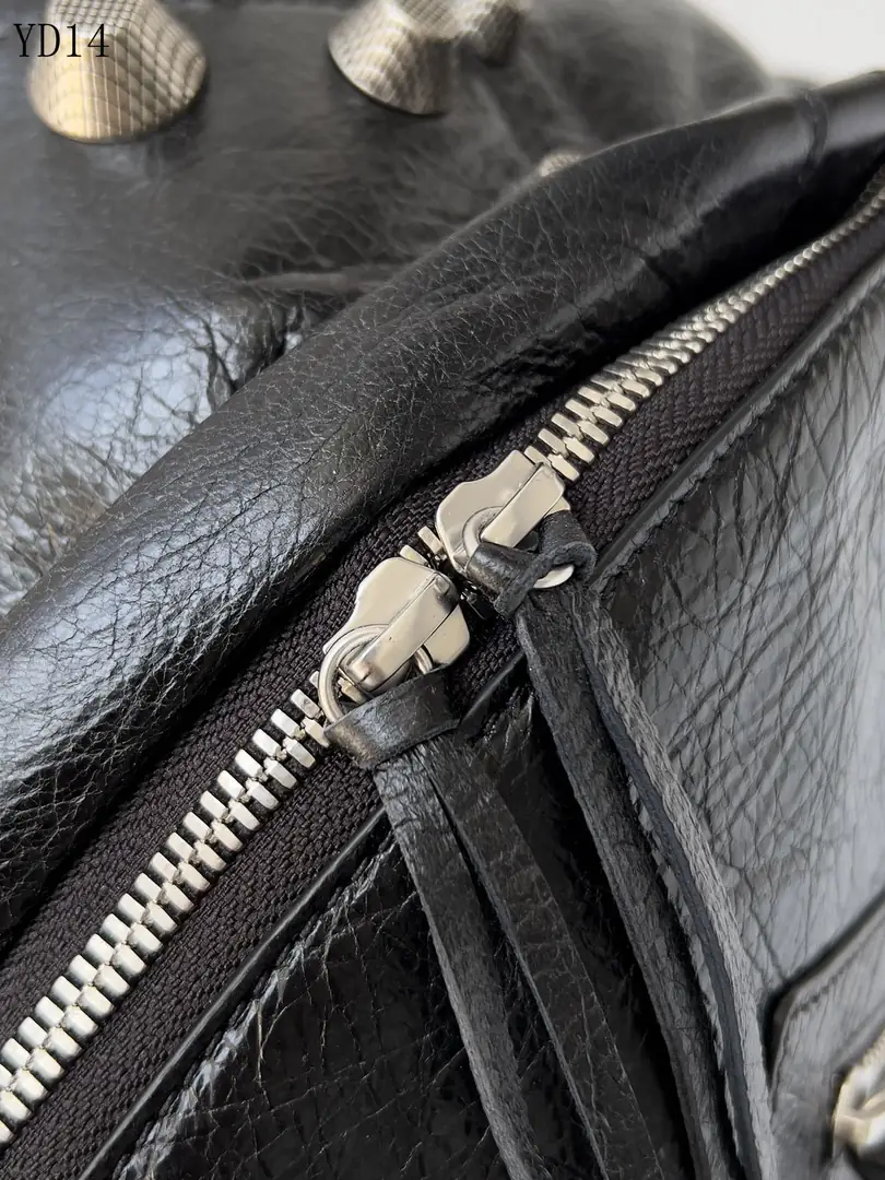 尺寸：长35 x 高45.9 x 宽18厘米 gallery