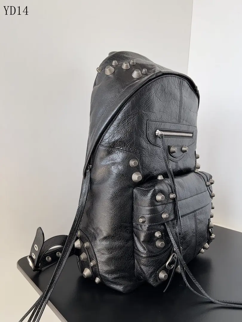 尺寸：长35 x 高45.9 x 宽18厘米 gallery