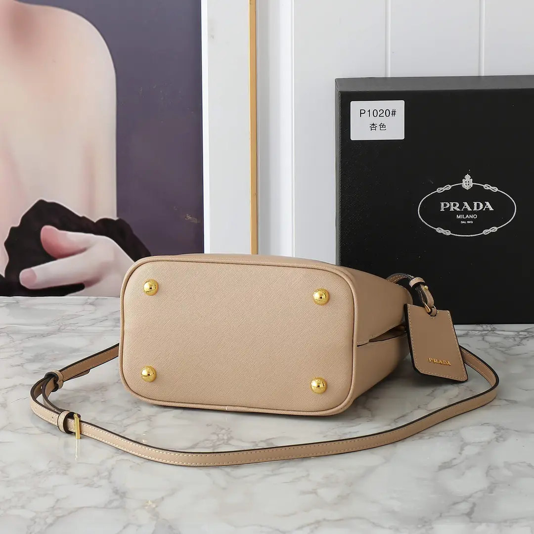 1020/032/23x23x13CM gallery