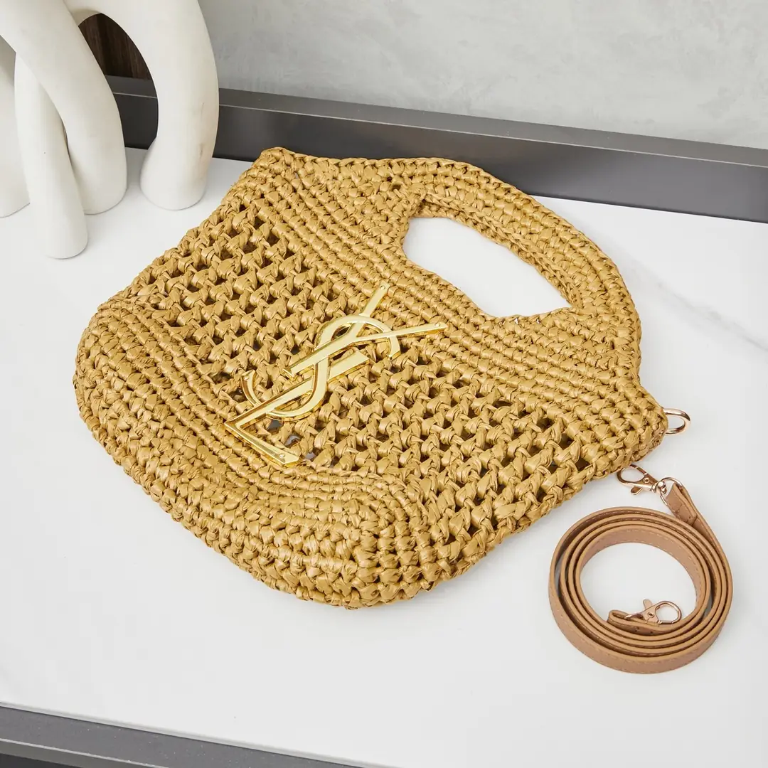 1811/071/31x22CM gallery