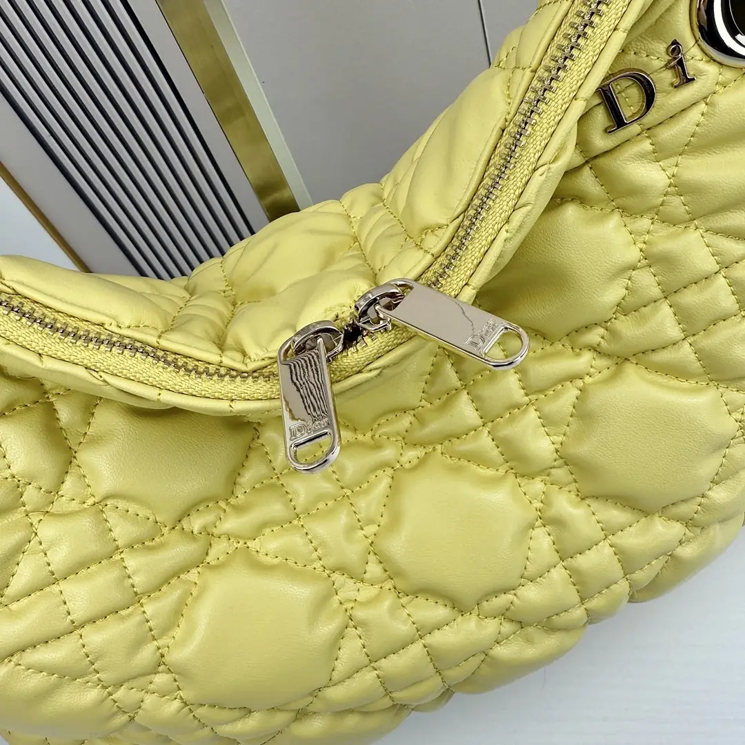 1971//38CM*28.5CM gallery