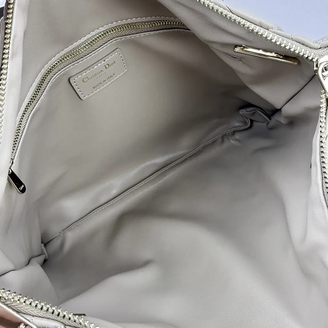 1971//38CM*28.5CM gallery