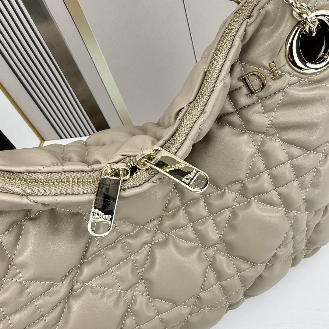 1971//38CM*28.5CM gallery