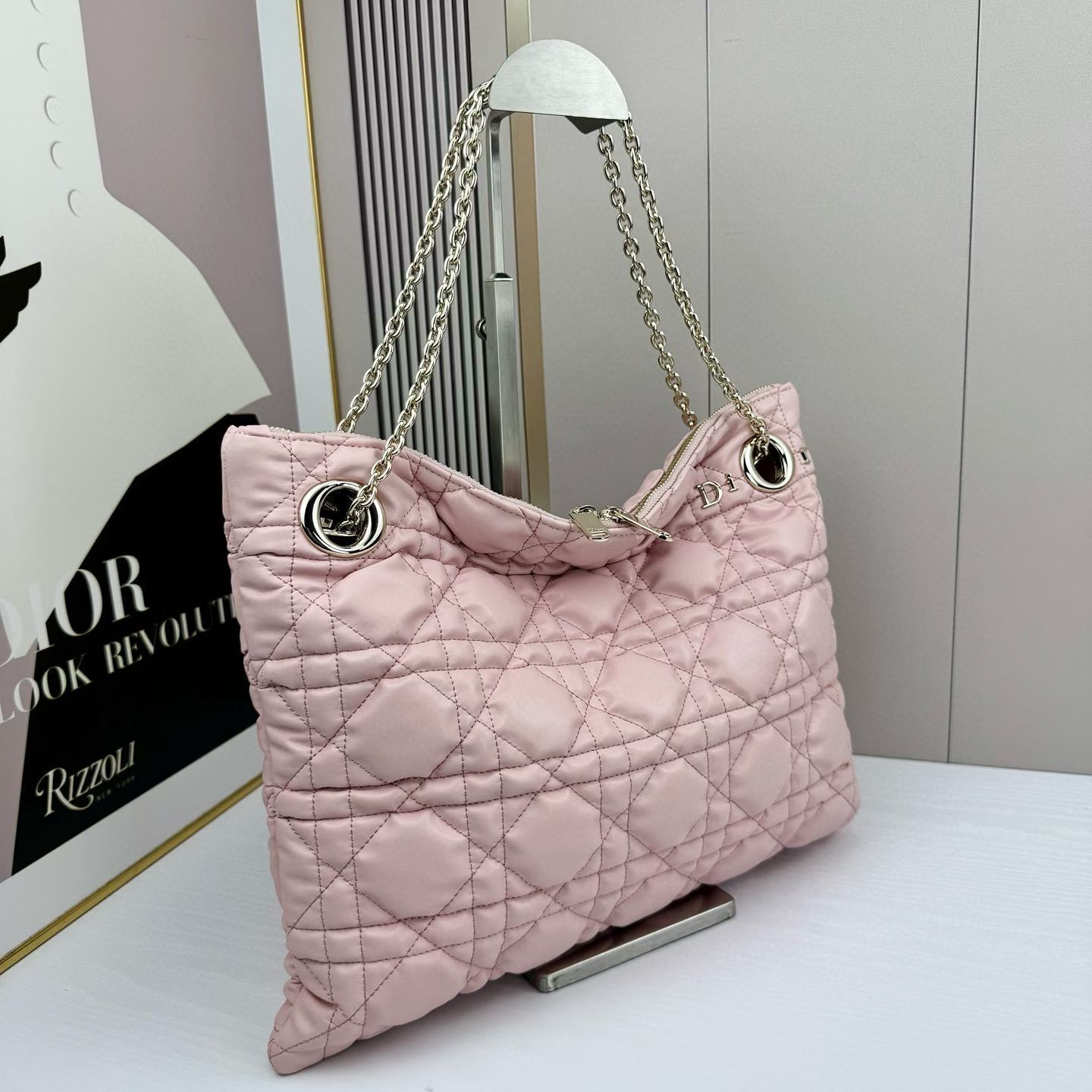 1971//38CM*28.5CM gallery