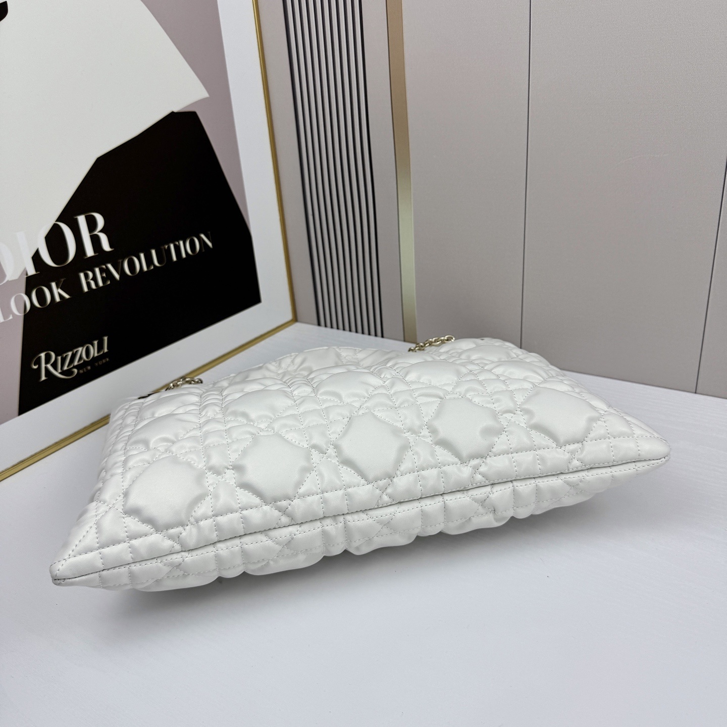 1971//38CM*28.5CM gallery