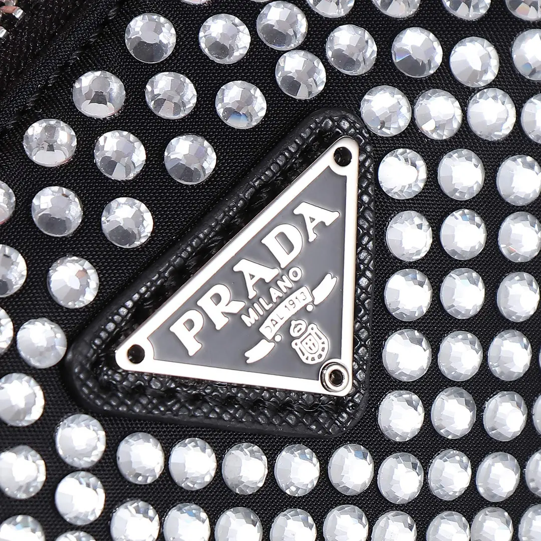 1BH204闪钻/012/22CM*16CM*6CM gallery