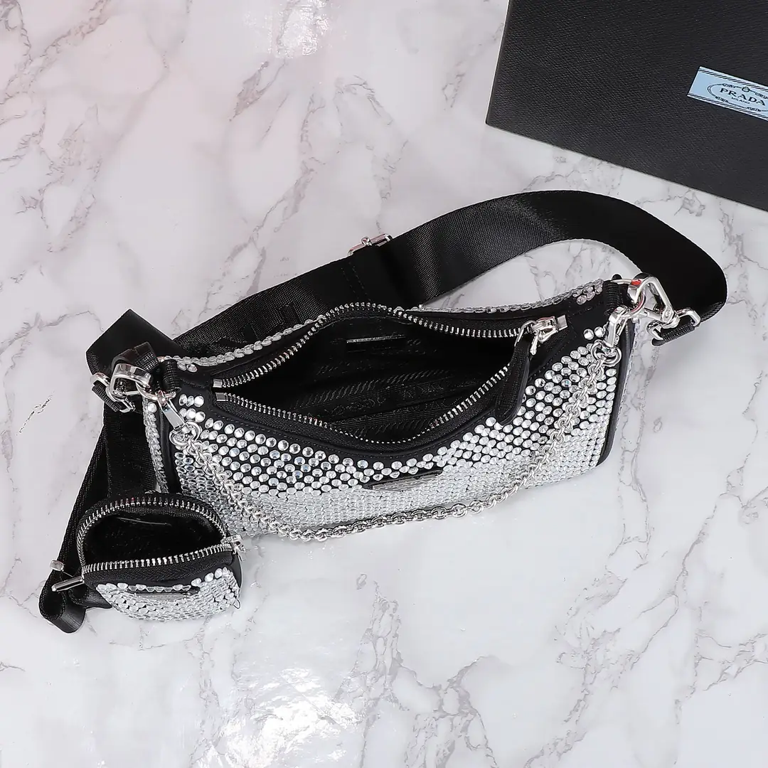 1BH204闪钻/012/22CM*16CM*6CM gallery