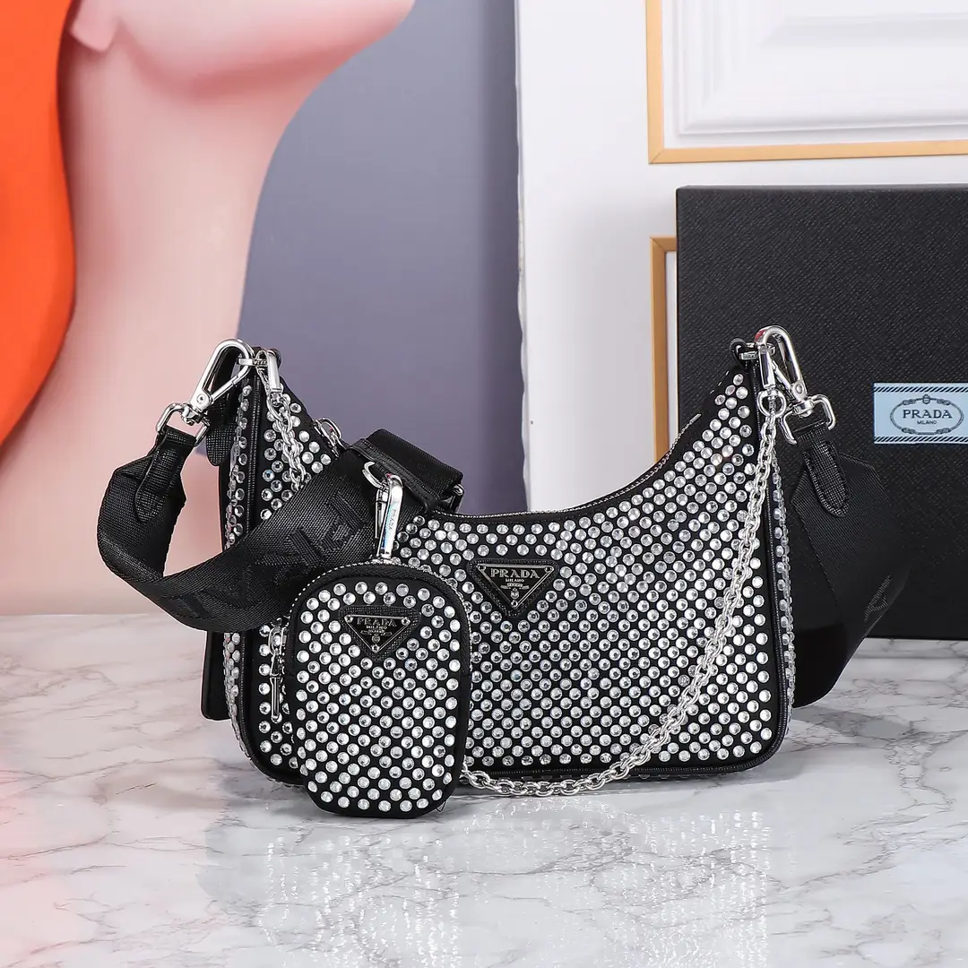 1BH204闪钻/012/22CM*16CM*6CM gallery