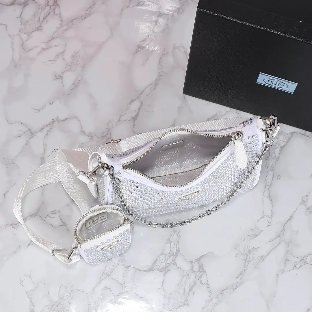 1BH204闪钻/012/22CM*16CM*6CM gallery